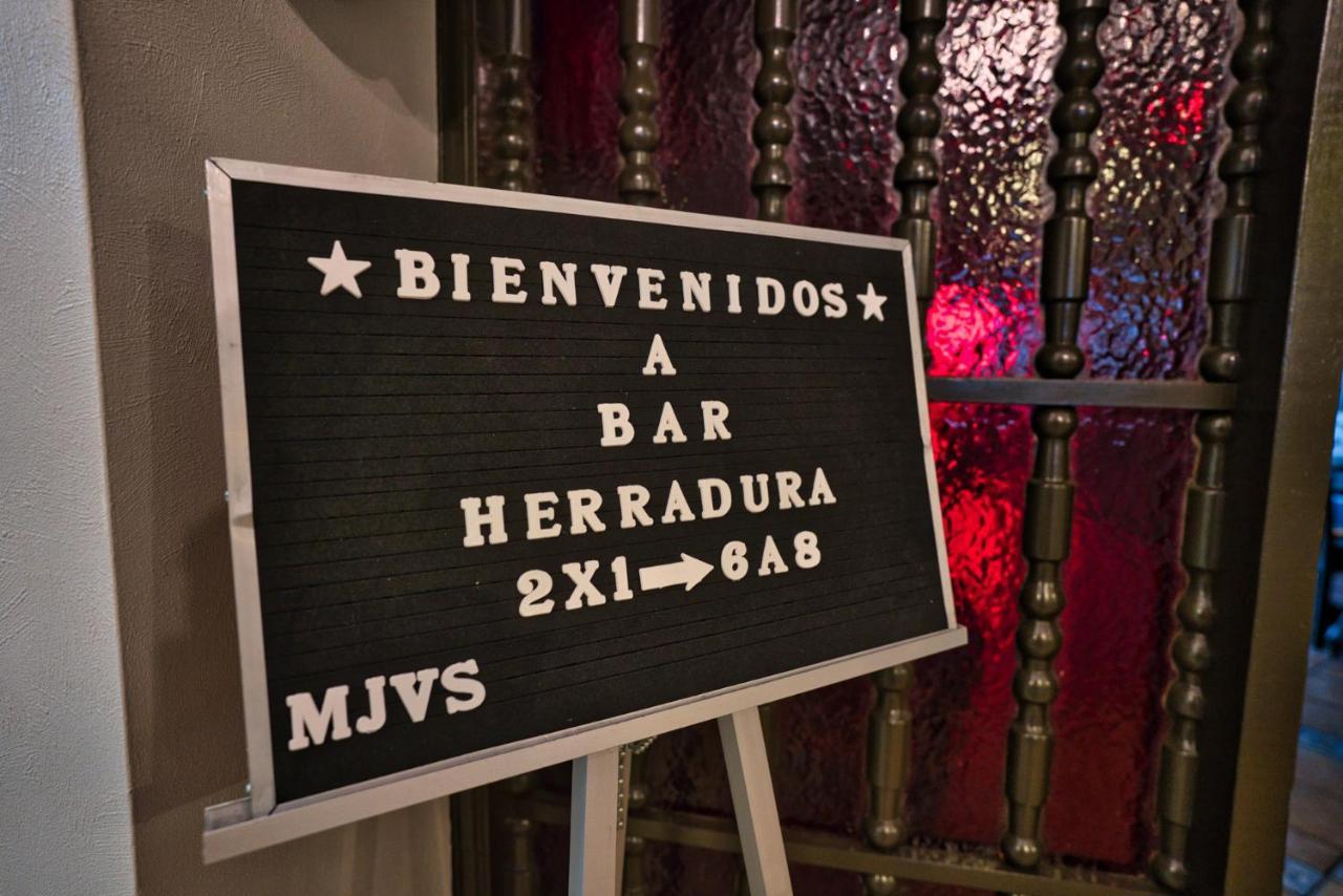 Hotel Hacienda Nuevo Casas Grandes Bagian luar foto